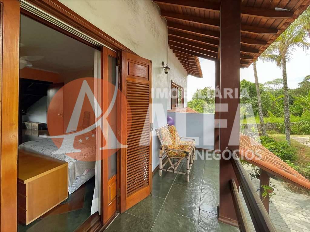 Casa à venda com 6 quartos, 664m² - Foto 4