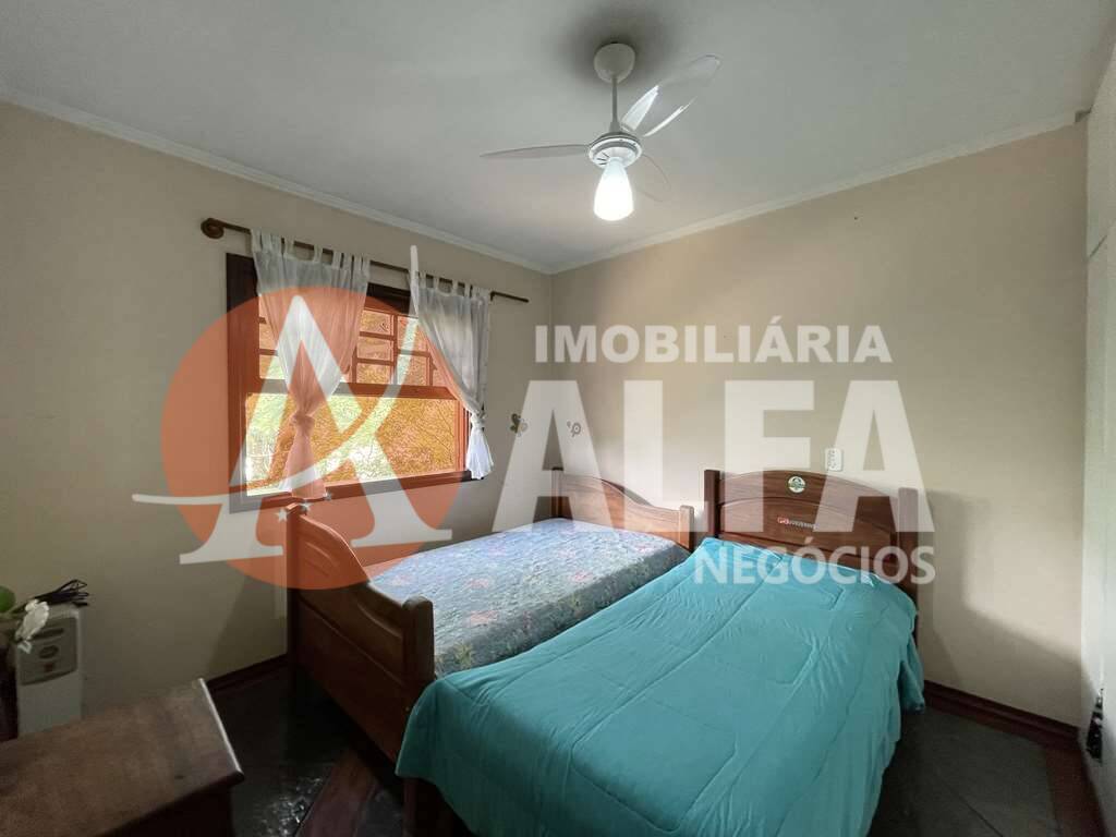 Casa à venda com 6 quartos, 664m² - Foto 16