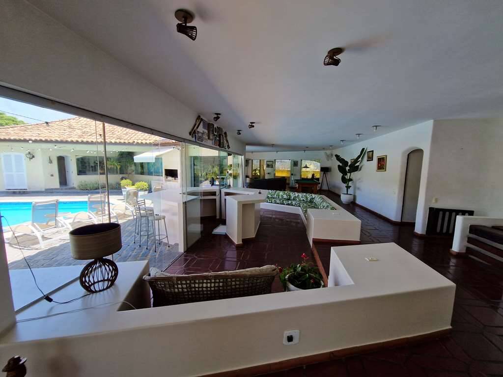 Casa para alugar com 4 quartos, 578m² - Foto 5