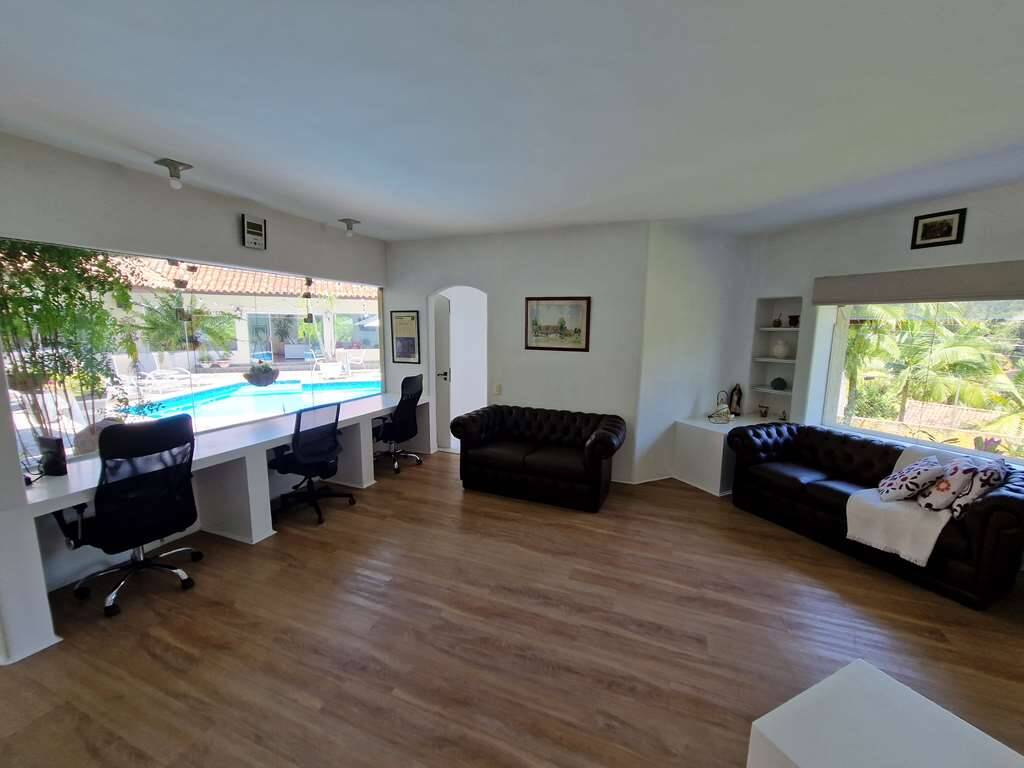 Casa para alugar com 4 quartos, 578m² - Foto 30