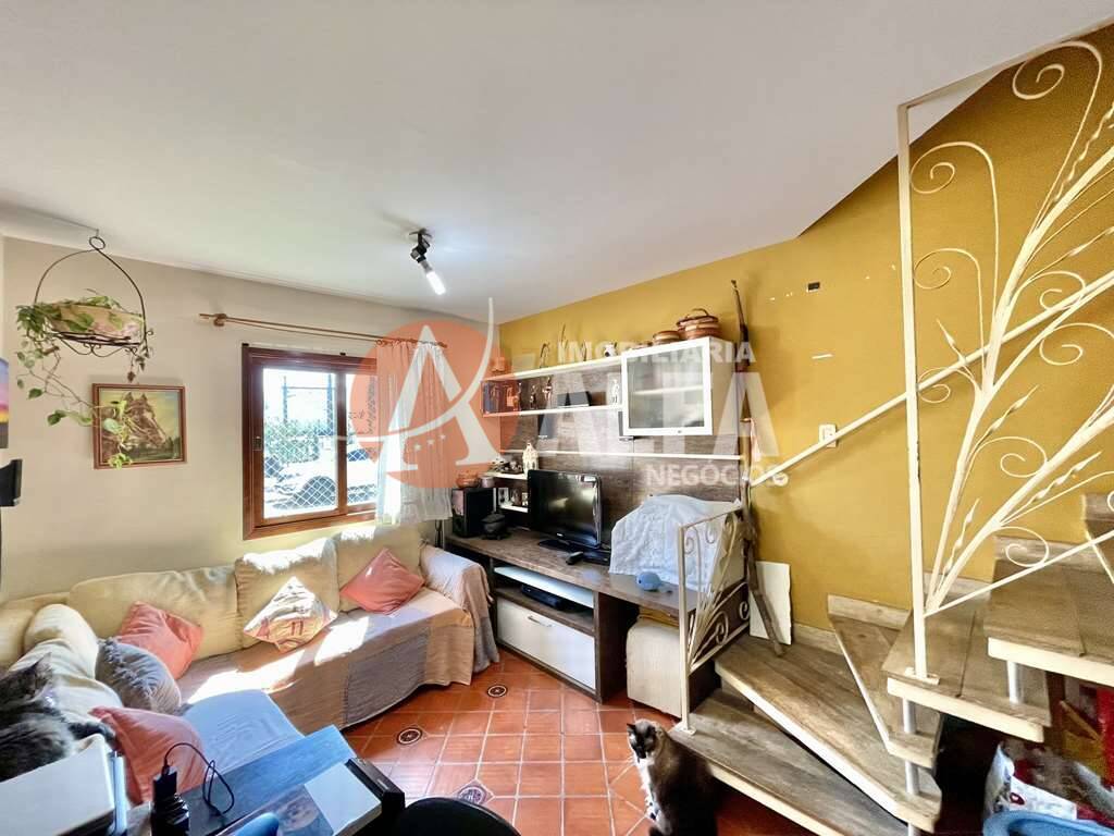 Casa à venda com 2 quartos, 60m² - Foto 5