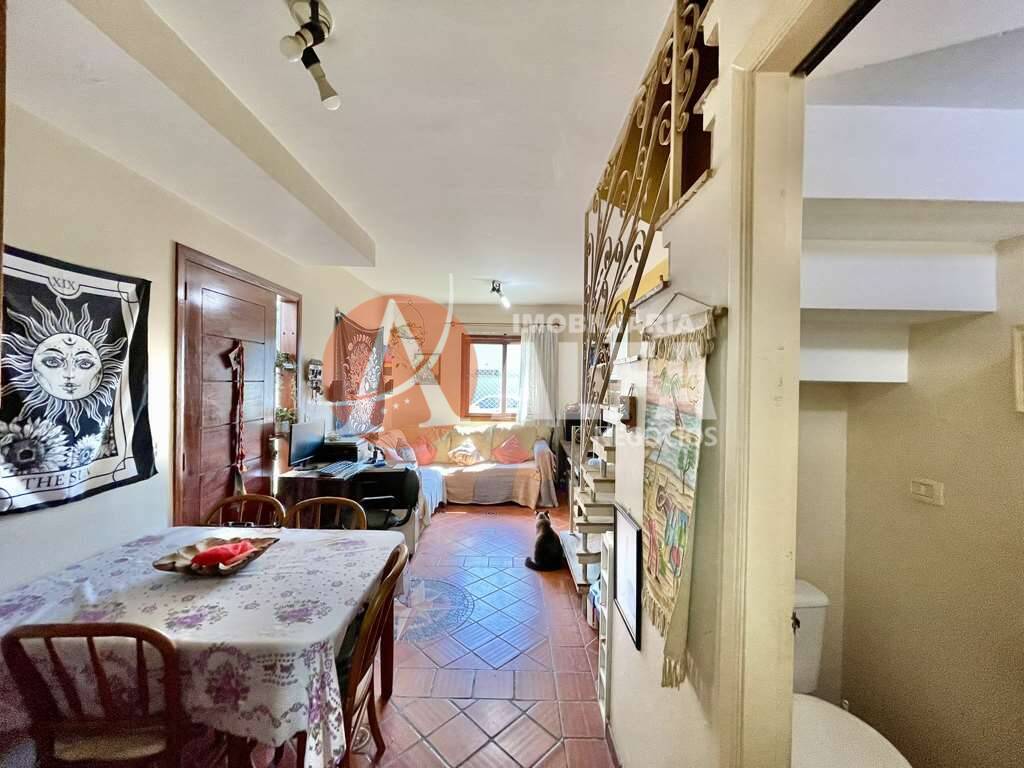 Casa à venda com 2 quartos, 60m² - Foto 6