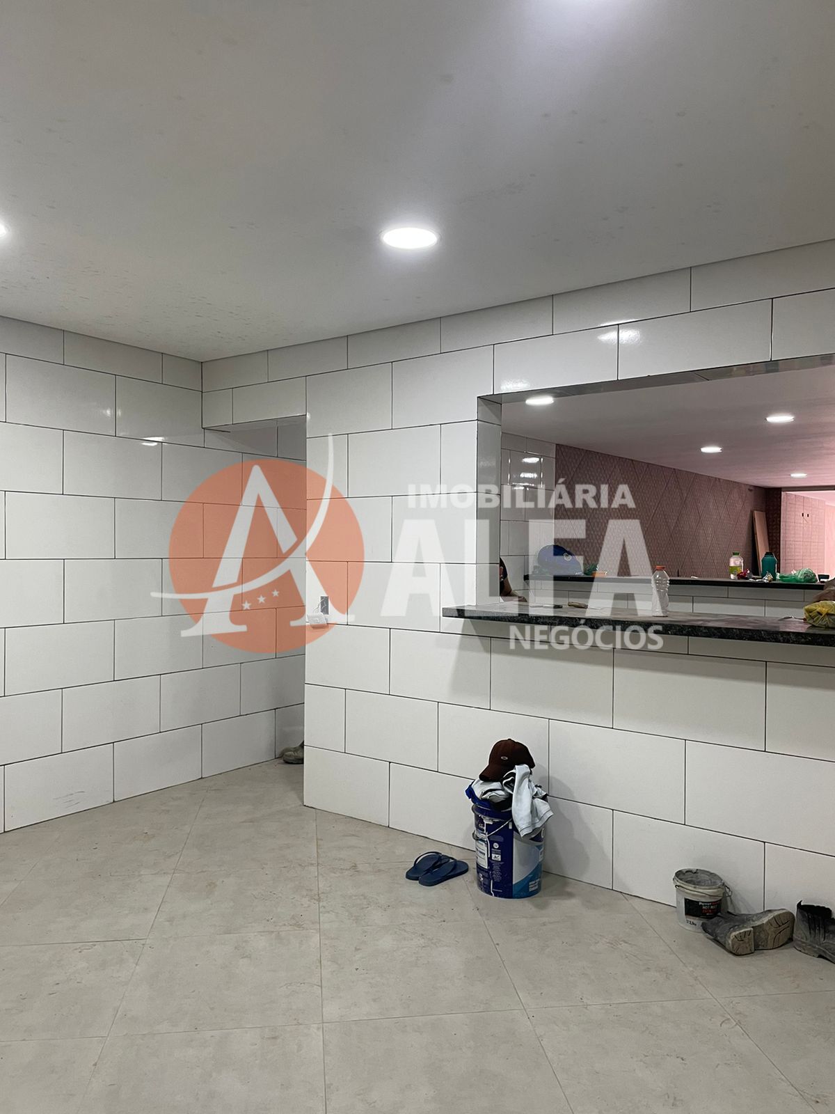 SALA COMERCIAL 270M - EST. DA ROSELANDIA - COTIA/SP