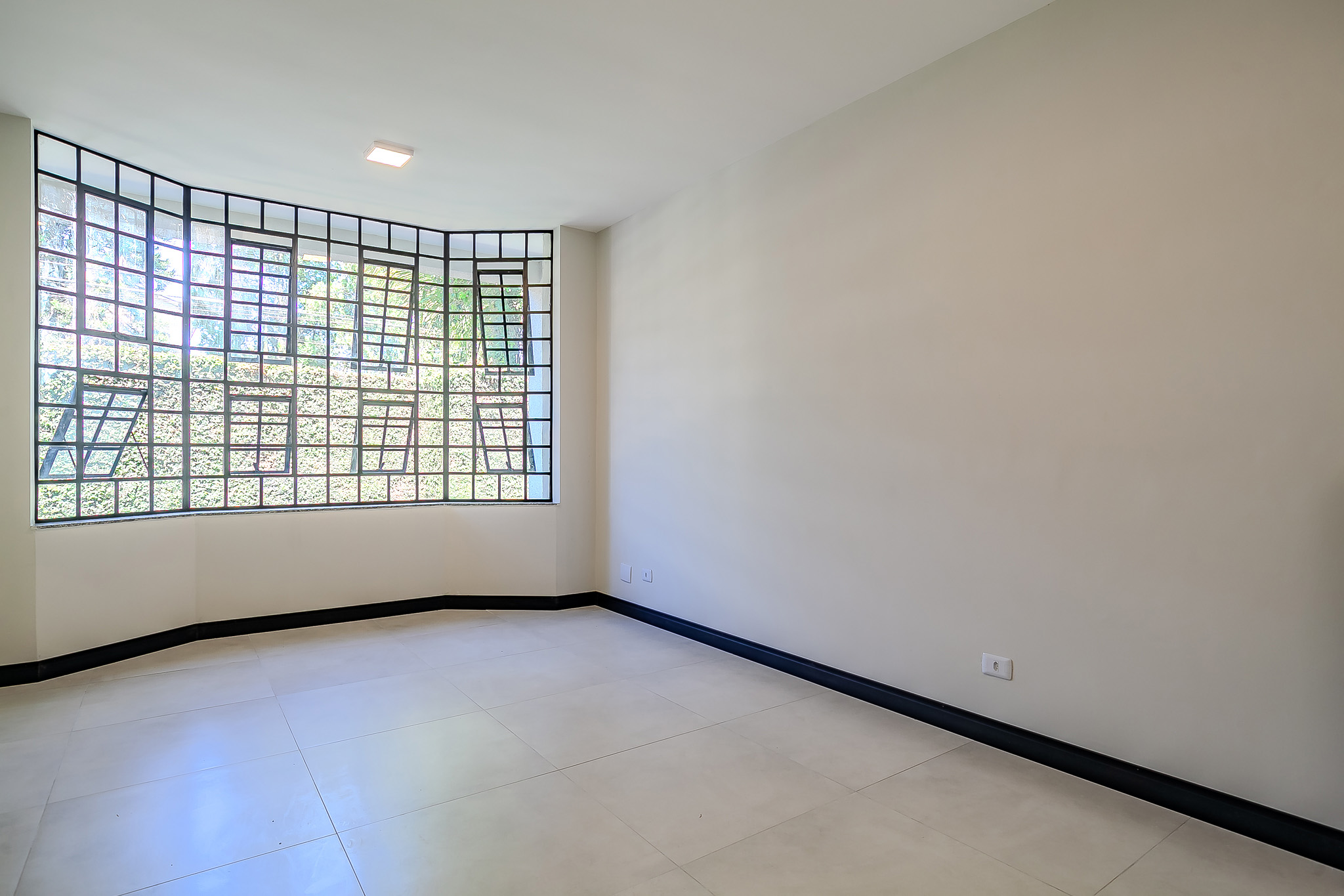 Casa à venda com 3 quartos, 200m² - Foto 3