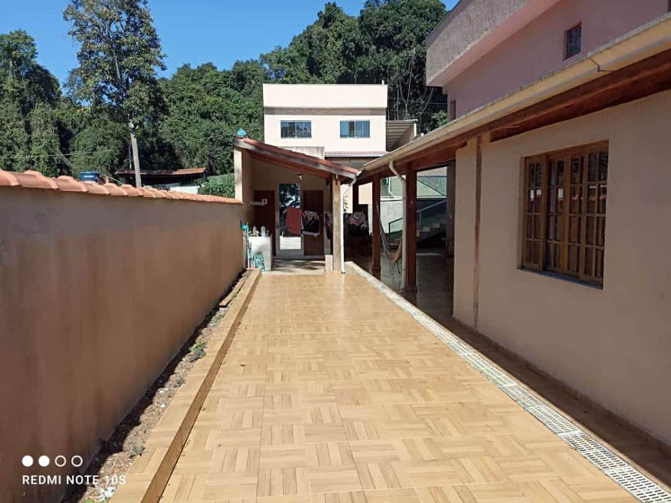 Casa à venda com 6 quartos, 1200m² - Foto 5