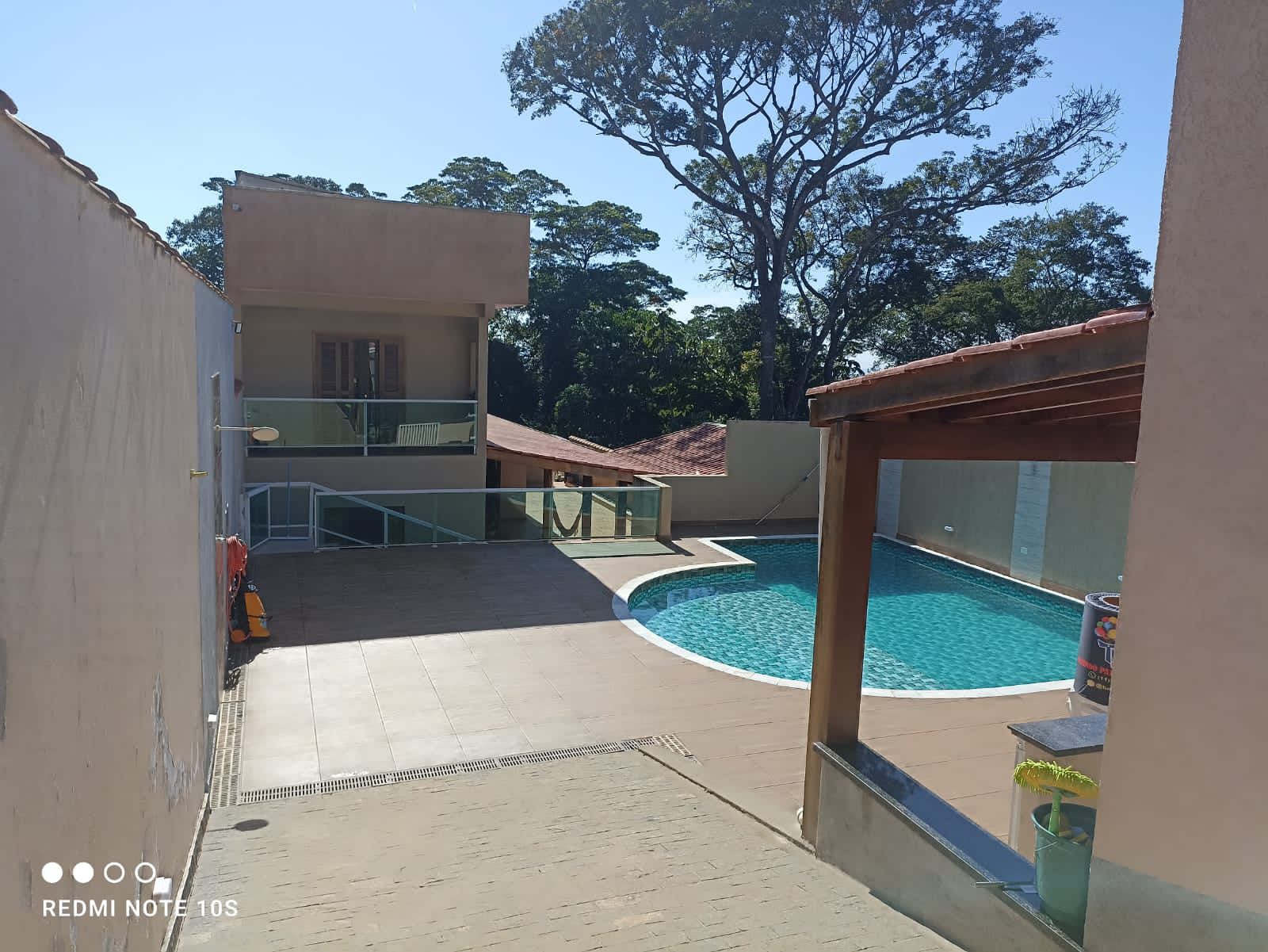 Casa - 06 quartos - 05 banheiros - Piscina - Tijuco Preto