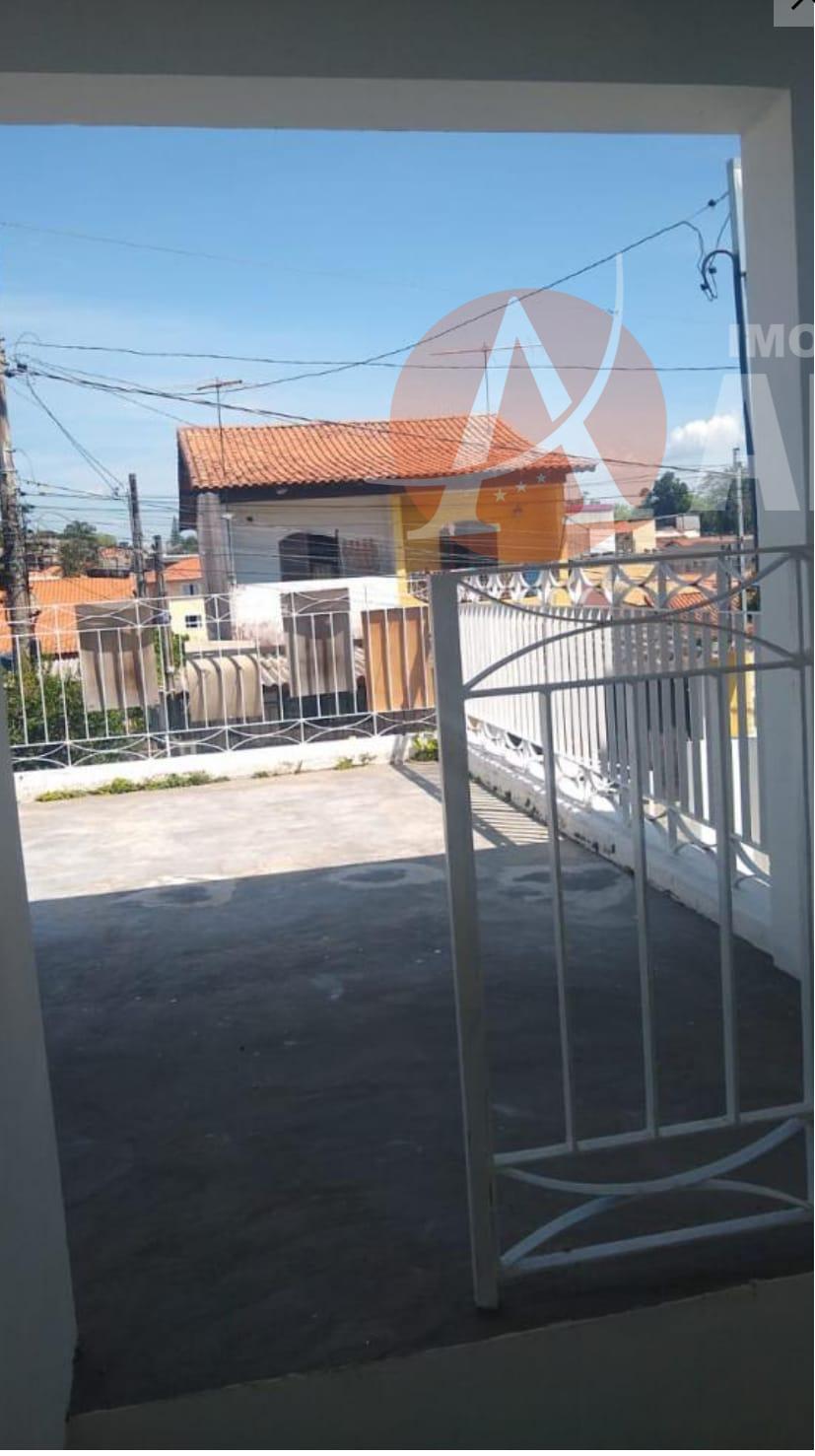 Casa à venda com 2 quartos, 100m² - Foto 3