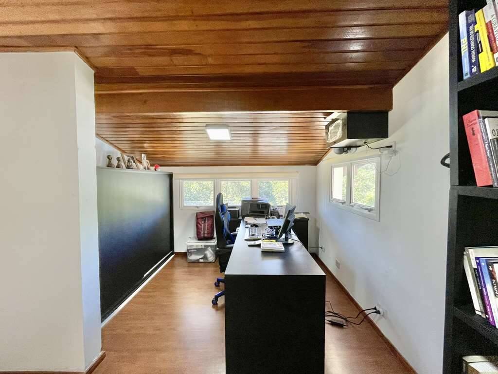 Casa à venda com 4 quartos, 1000m² - Foto 33