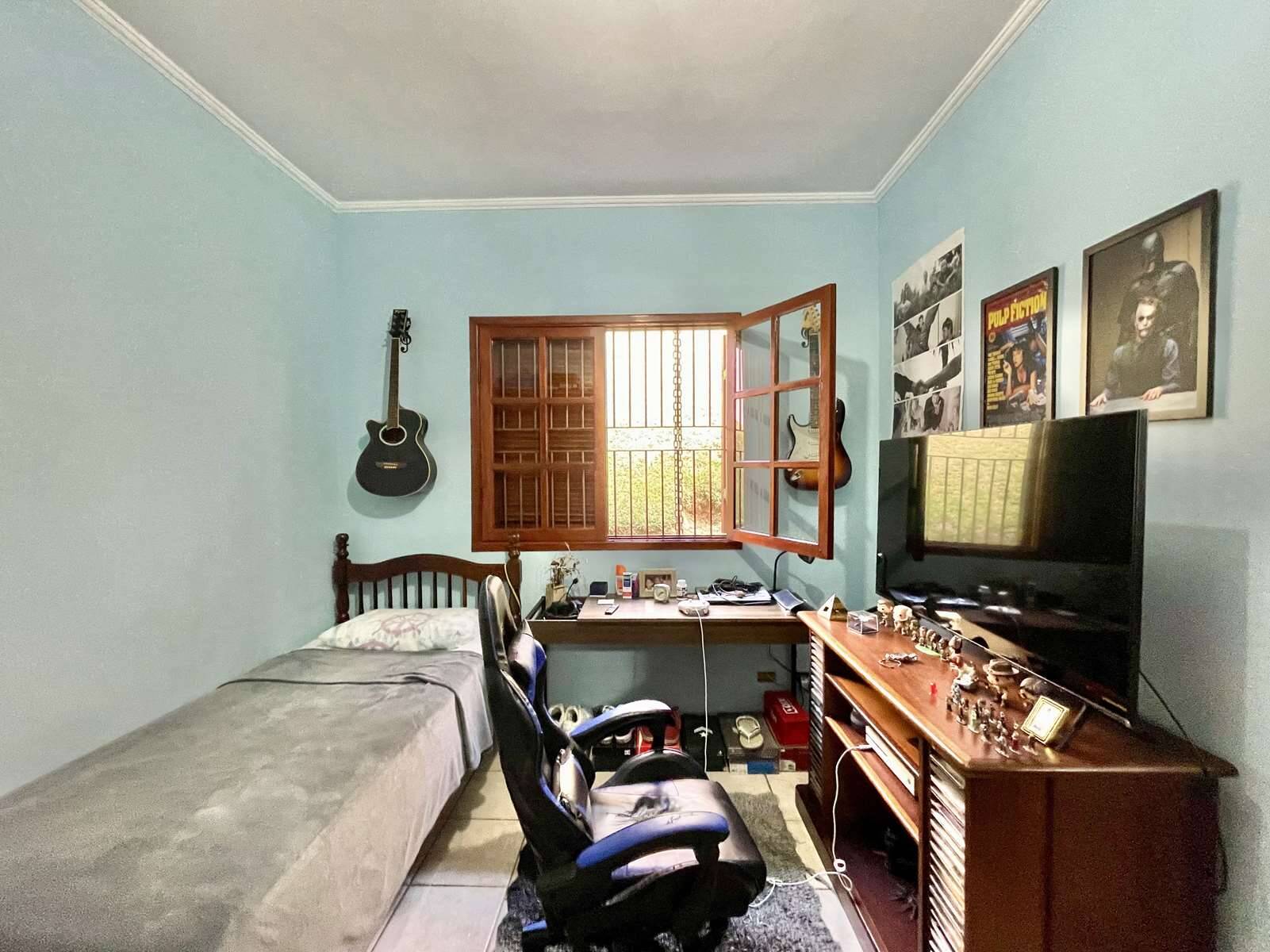 Casa para alugar com 3 quartos, 321m² - Foto 11