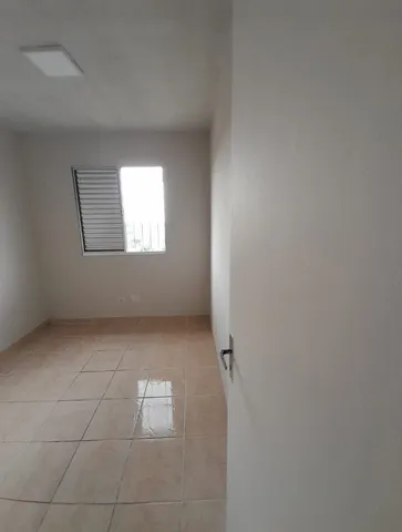 Apartamento à venda com 2 quartos, 46m² - Foto 2