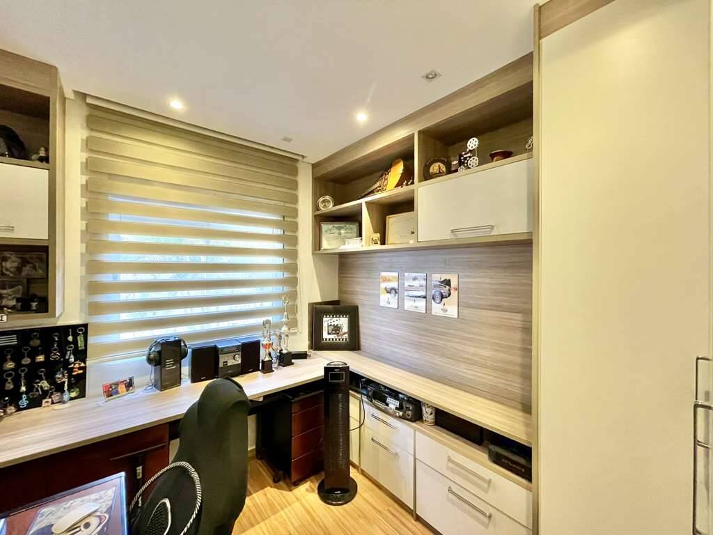 Casa à venda com 3 quartos, 100m² - Foto 9