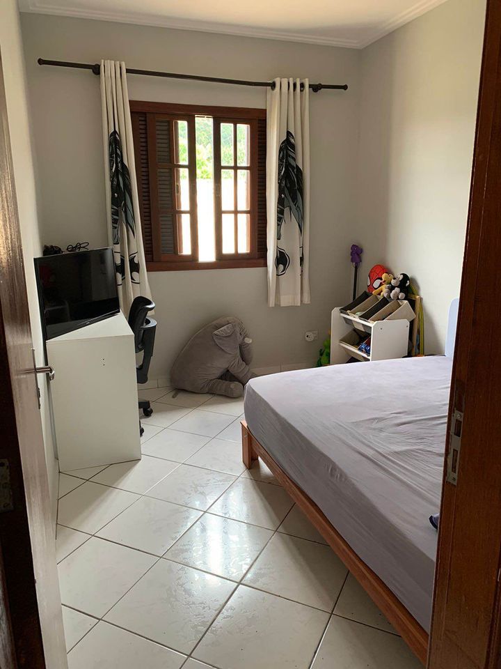 Casa à venda com 2 quartos, 62m² - Foto 5