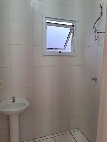 Casa à venda com 2 quartos, 80m² - Foto 8