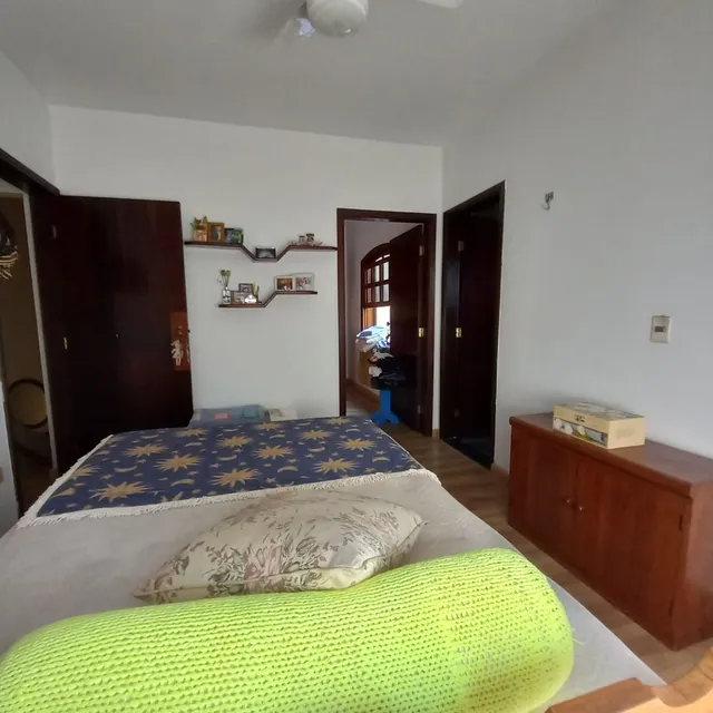 Casa à venda com 3 quartos, 250m² - Foto 17