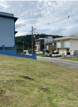 Terreno à venda com 1 quarto, 125m² - Foto 5