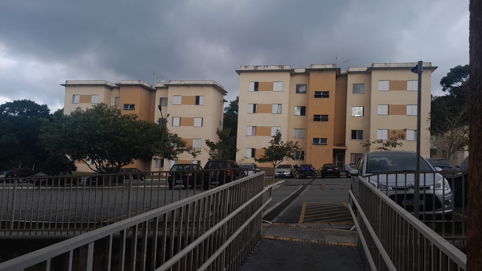 Apartamento - 02 Dorms - Condomínio Altos da Colina - Jardim Honória - Cotia\SP