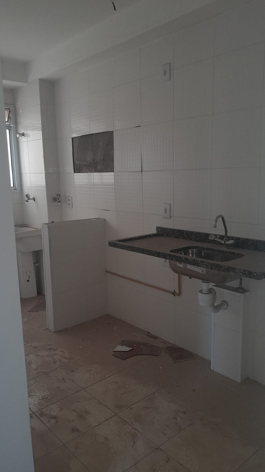Apartamento - 02 Dorms - Condomínio Altos da Colina - Jardim Honória - Cotia\SP