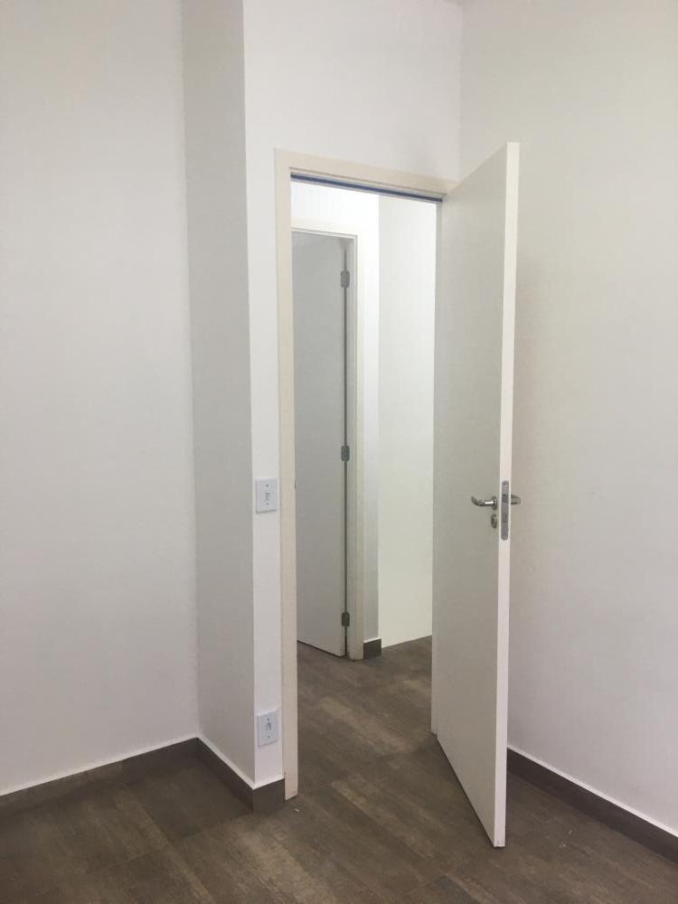 Casa à venda com 2 quartos, 60m² - Foto 18