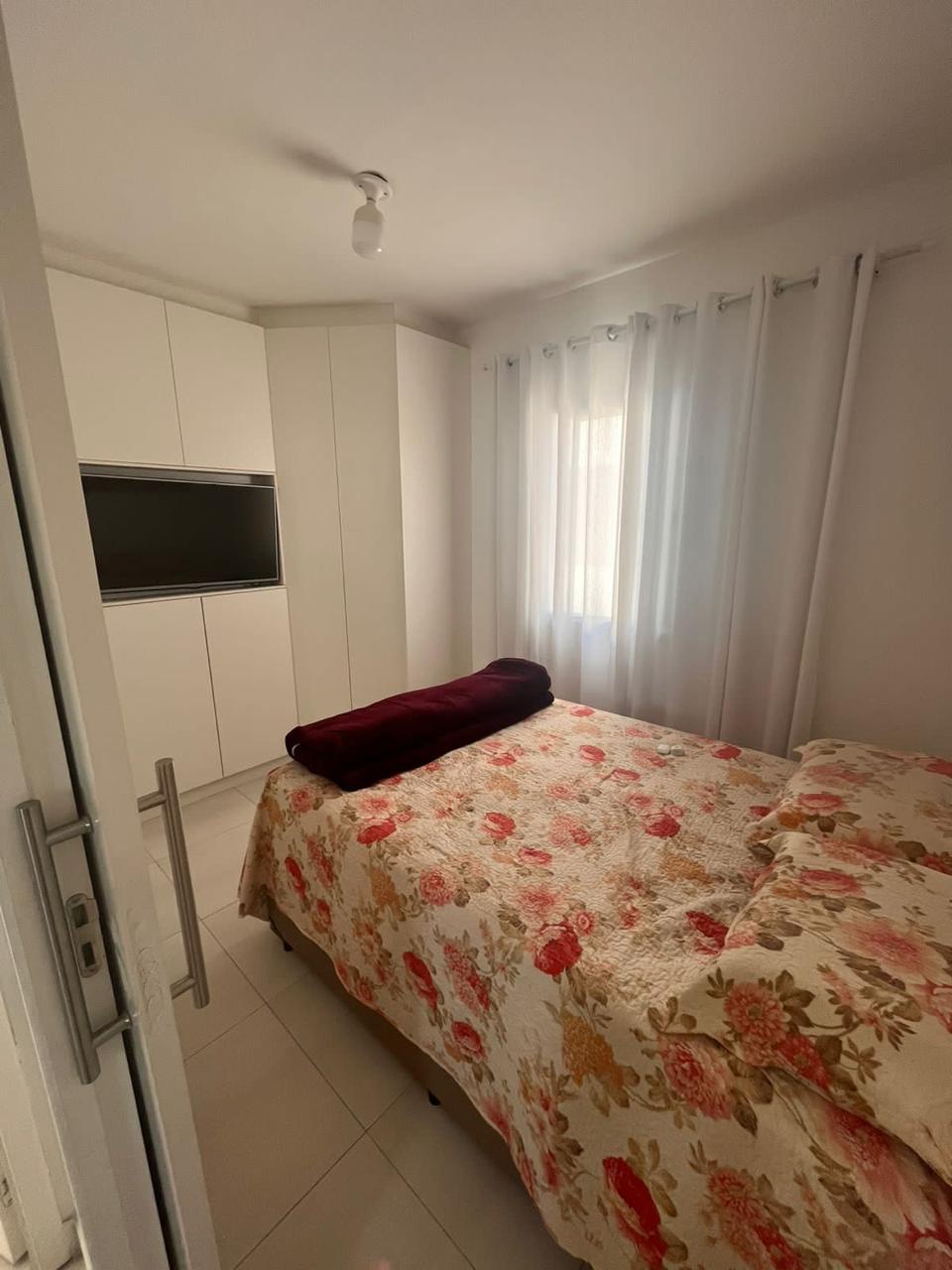 Casa à venda com 2 quartos, 70m² - Foto 3