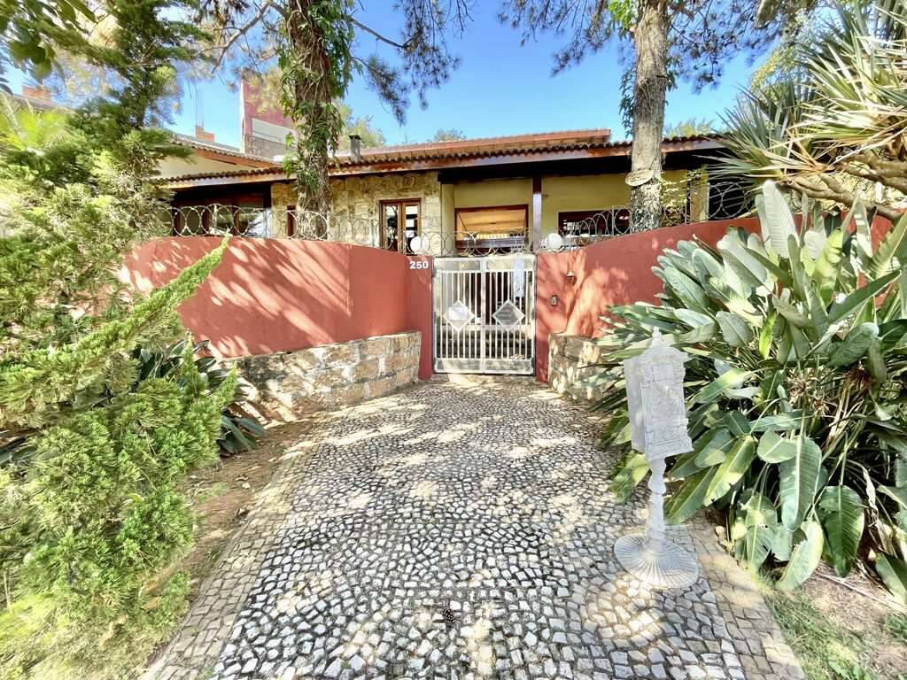 Casa à venda com 5 quartos, 1580m² - Foto 6