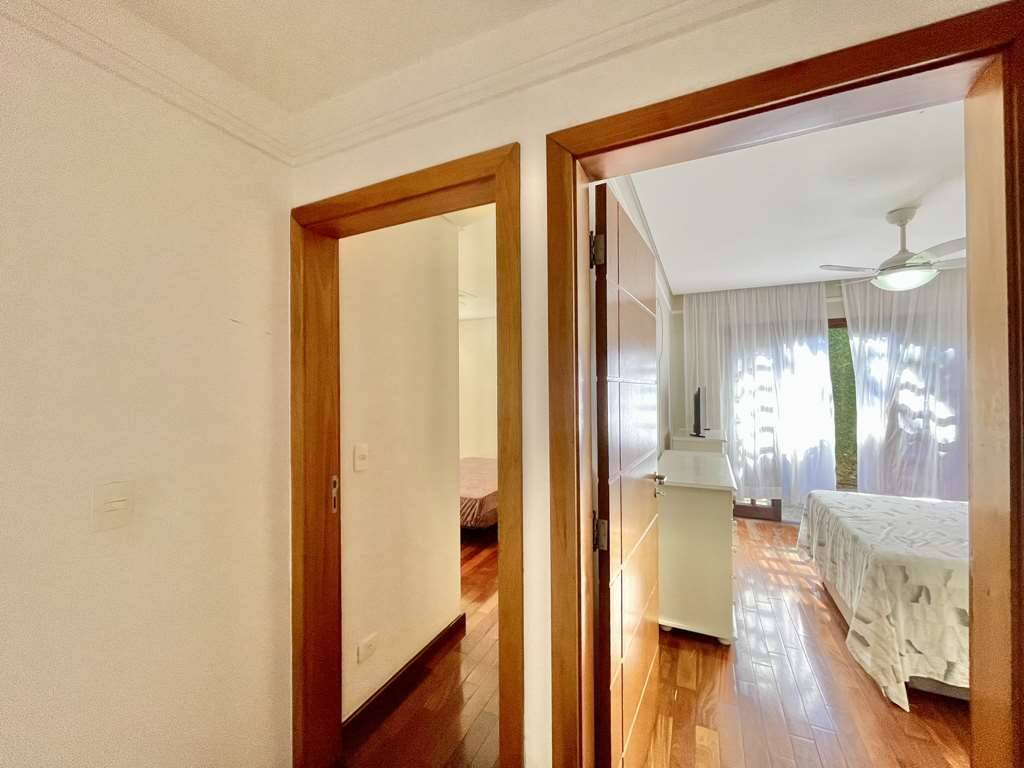 Casa à venda com 5 quartos, 1580m² - Foto 34