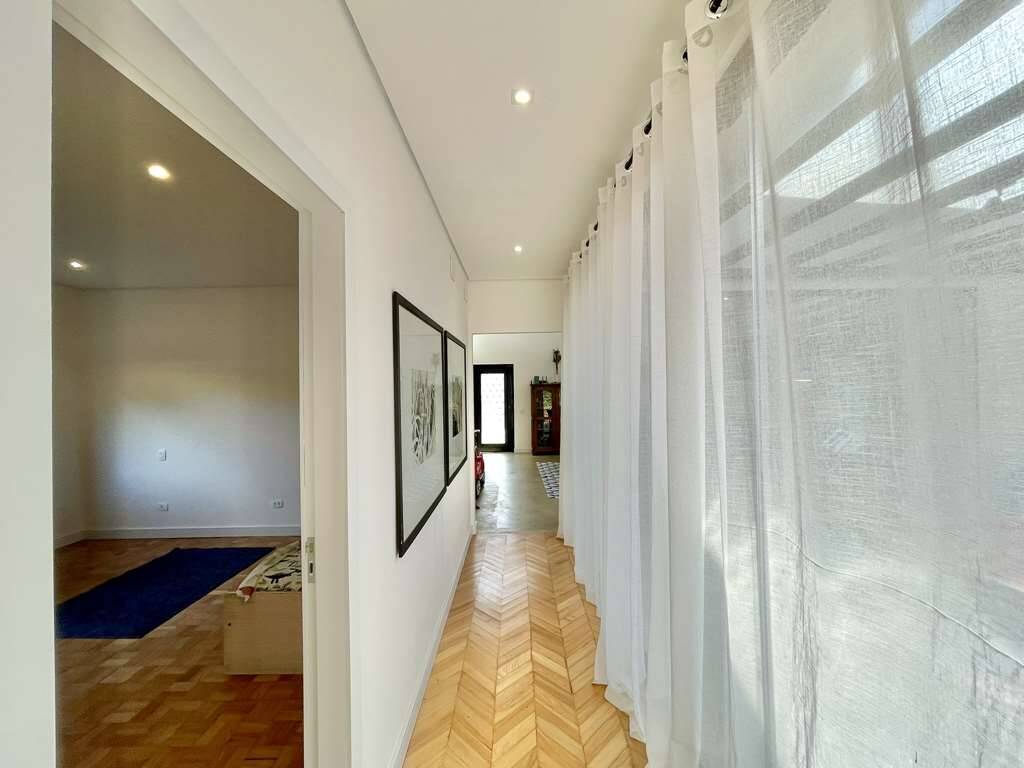 Casa à venda com 3 quartos, 277m² - Foto 7