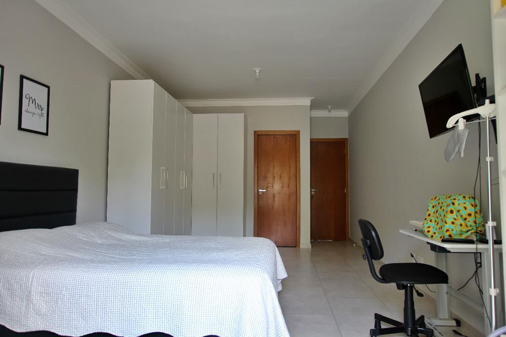 Casa à venda com 3 quartos, 140m² - Foto 25