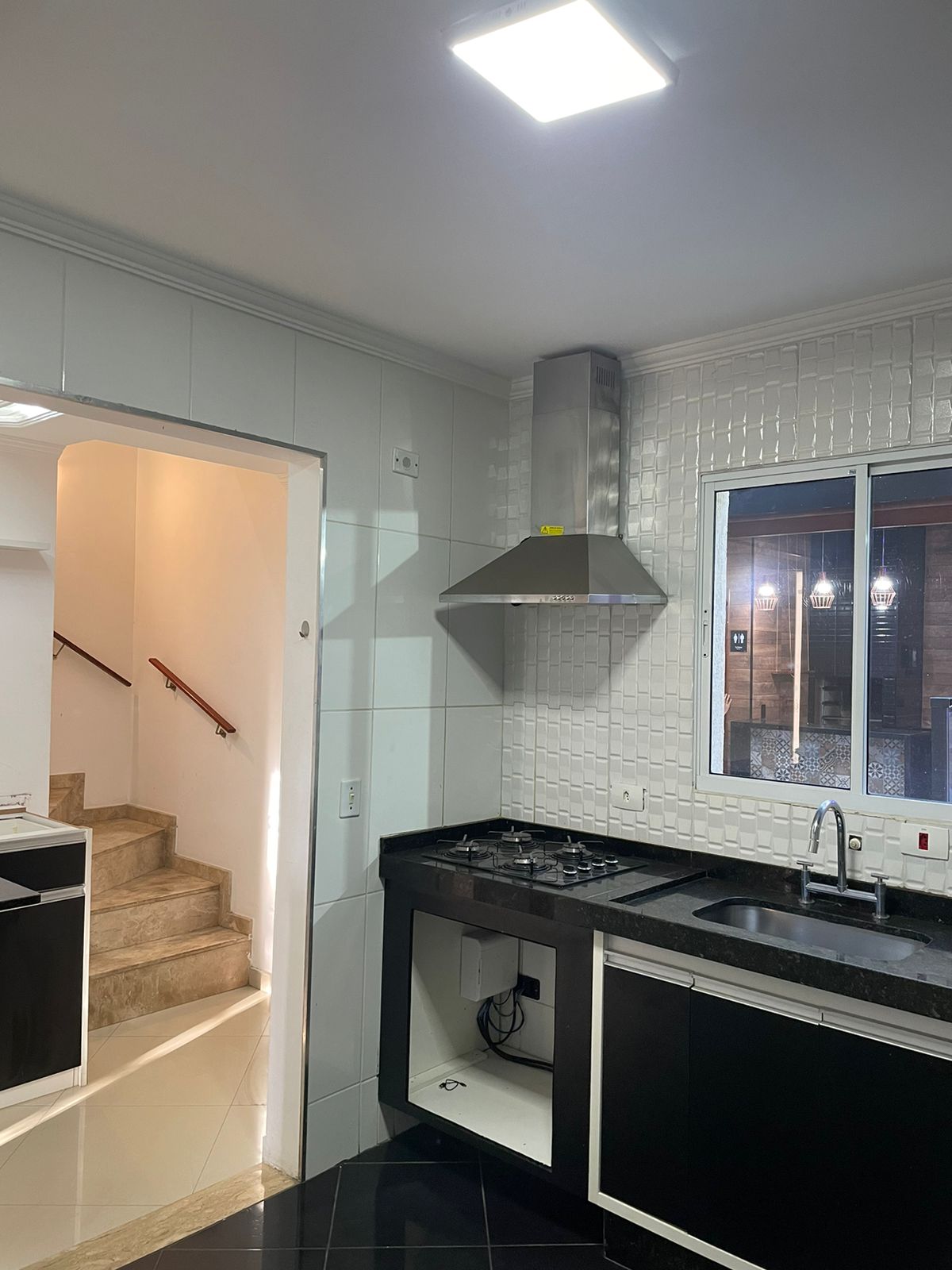 Casa à venda com 3 quartos, 82m² - Foto 16