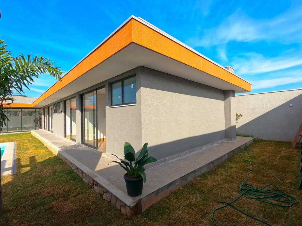 Casa térrea com 4 Dormitórios - Condomínio Residencial Vintage Arte de Morar - Granja Viana - Cotia/SP