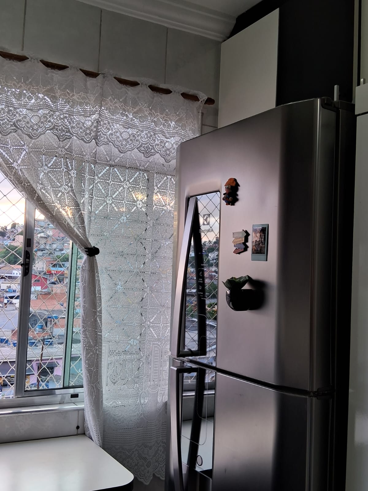 Apartamento(V) - 2 Dormitórios - Edifício pedra rosa -  Jardim Rio das Pedras - Cotia SP