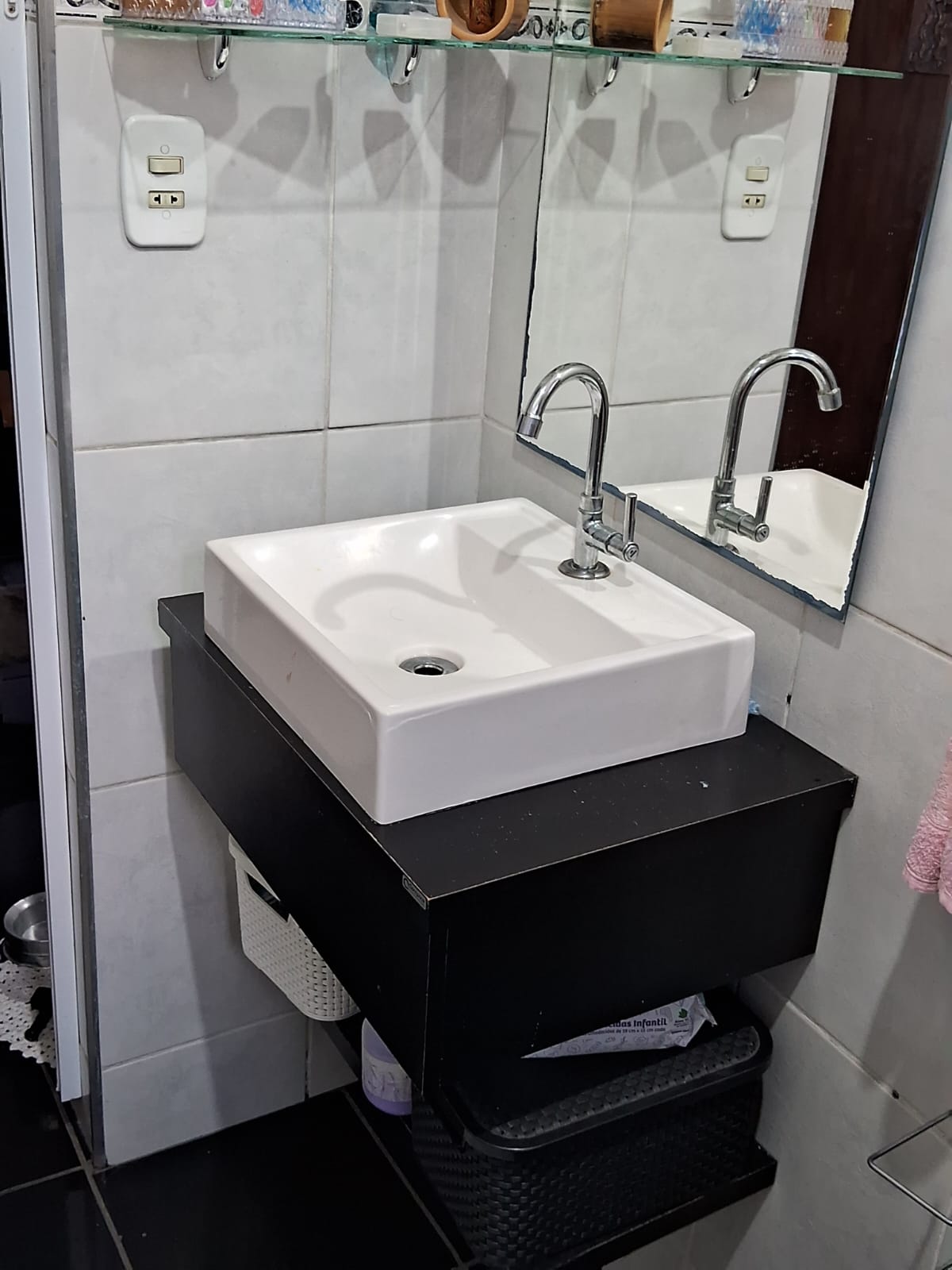 Apartamento(V) - 2 Dormitórios - Edifício pedra rosa -  Jardim Rio das Pedras - Cotia SP