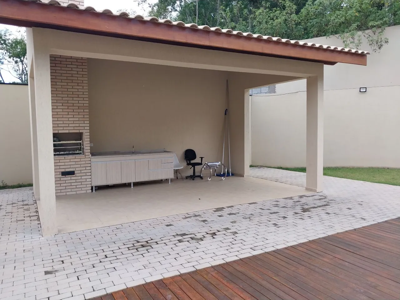 Terreno à venda com 1 quarto, 150m² - Foto 3