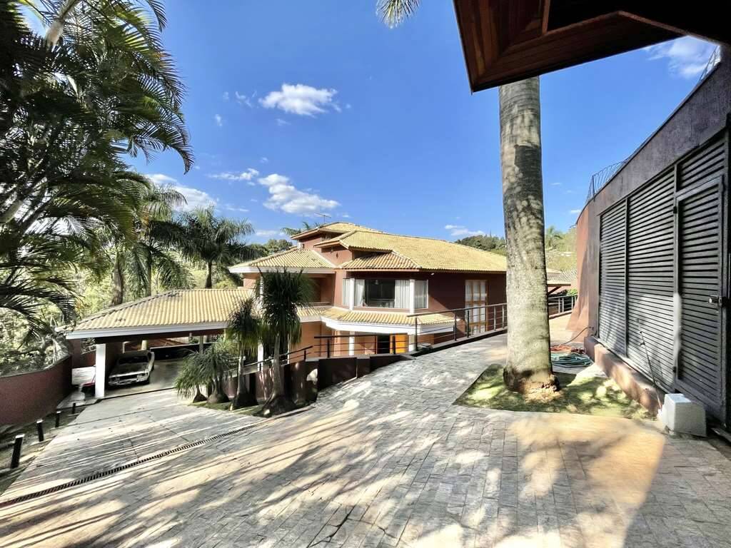 Casa para alugar com 5 quartos, 890m² - Foto 4