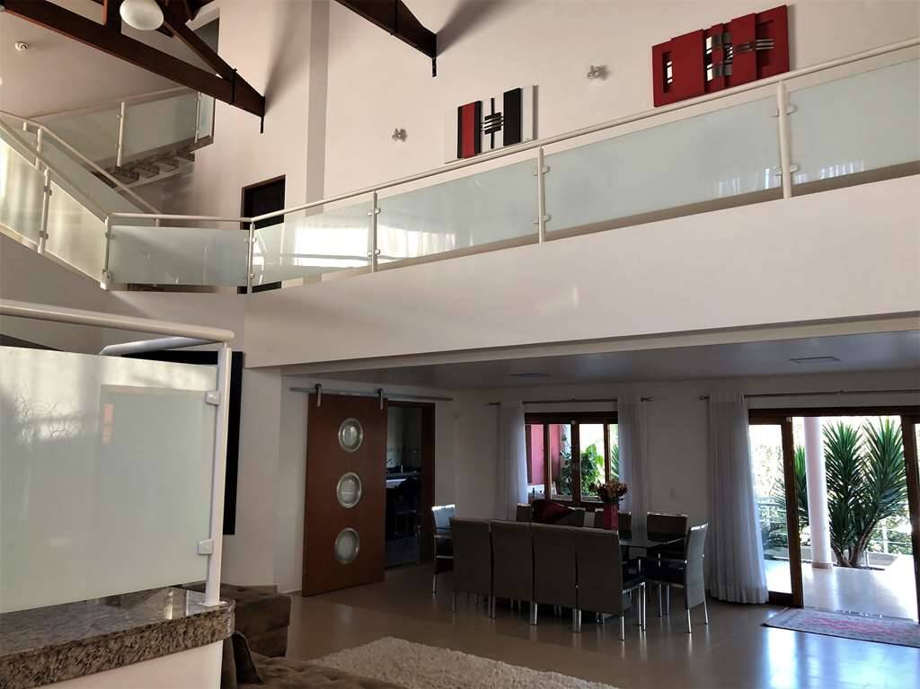 Casa para alugar com 5 quartos, 890m² - Foto 14