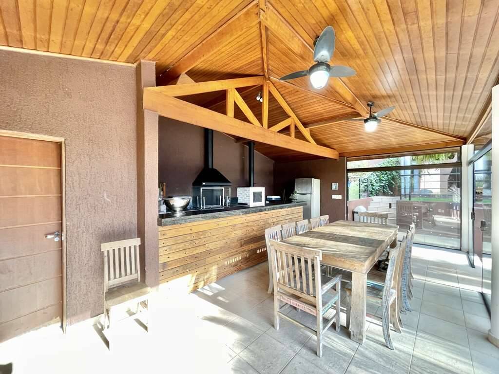 Casa para alugar com 5 quartos, 890m² - Foto 41