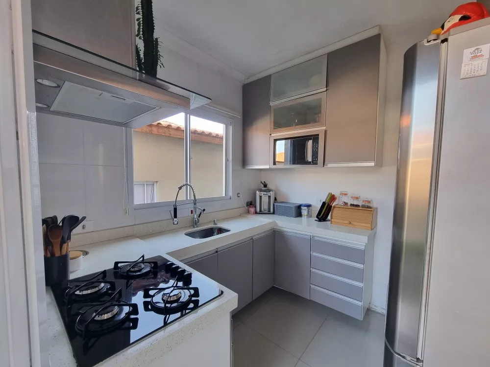 Casa à venda com 2 quartos, 120m² - Foto 6