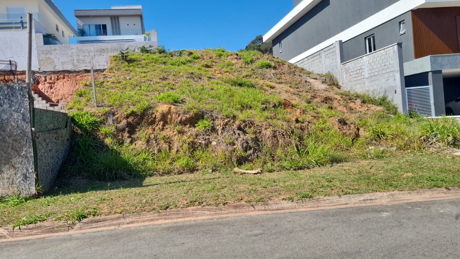 TERRENO - 401,29M² - RESERVA SANTA PAULA - COTIA/SP