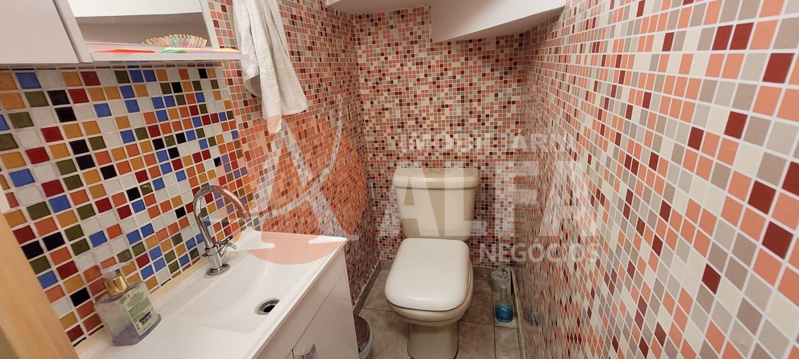 Casa com 2 Dormitórios - Condomínio Recanto das Graças II - Jardim Petrópolis - Cotia/SP