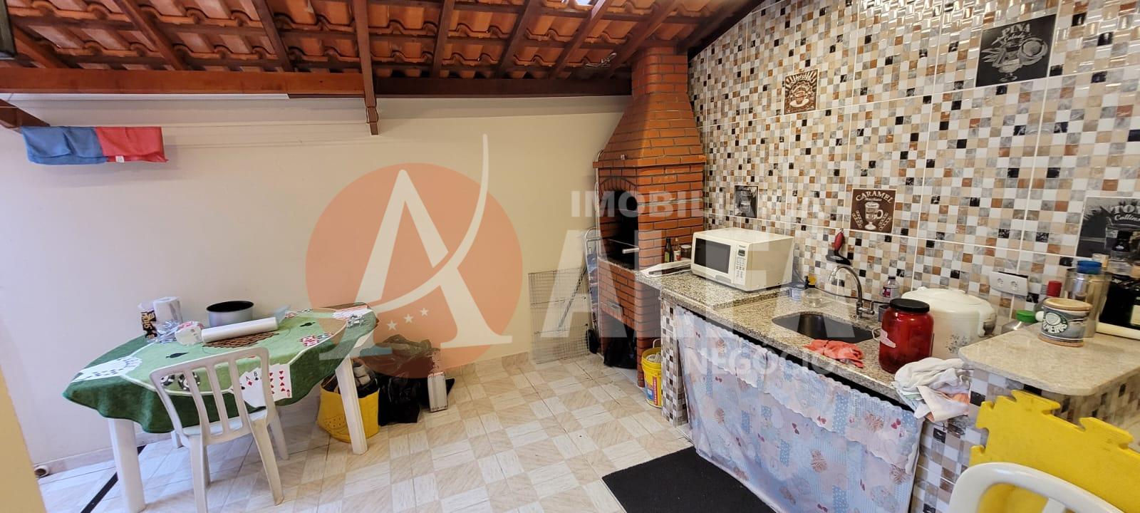 Casa com 2 Dormitórios - Condomínio Recanto das Graças II - Jardim Petrópolis - Cotia/SP