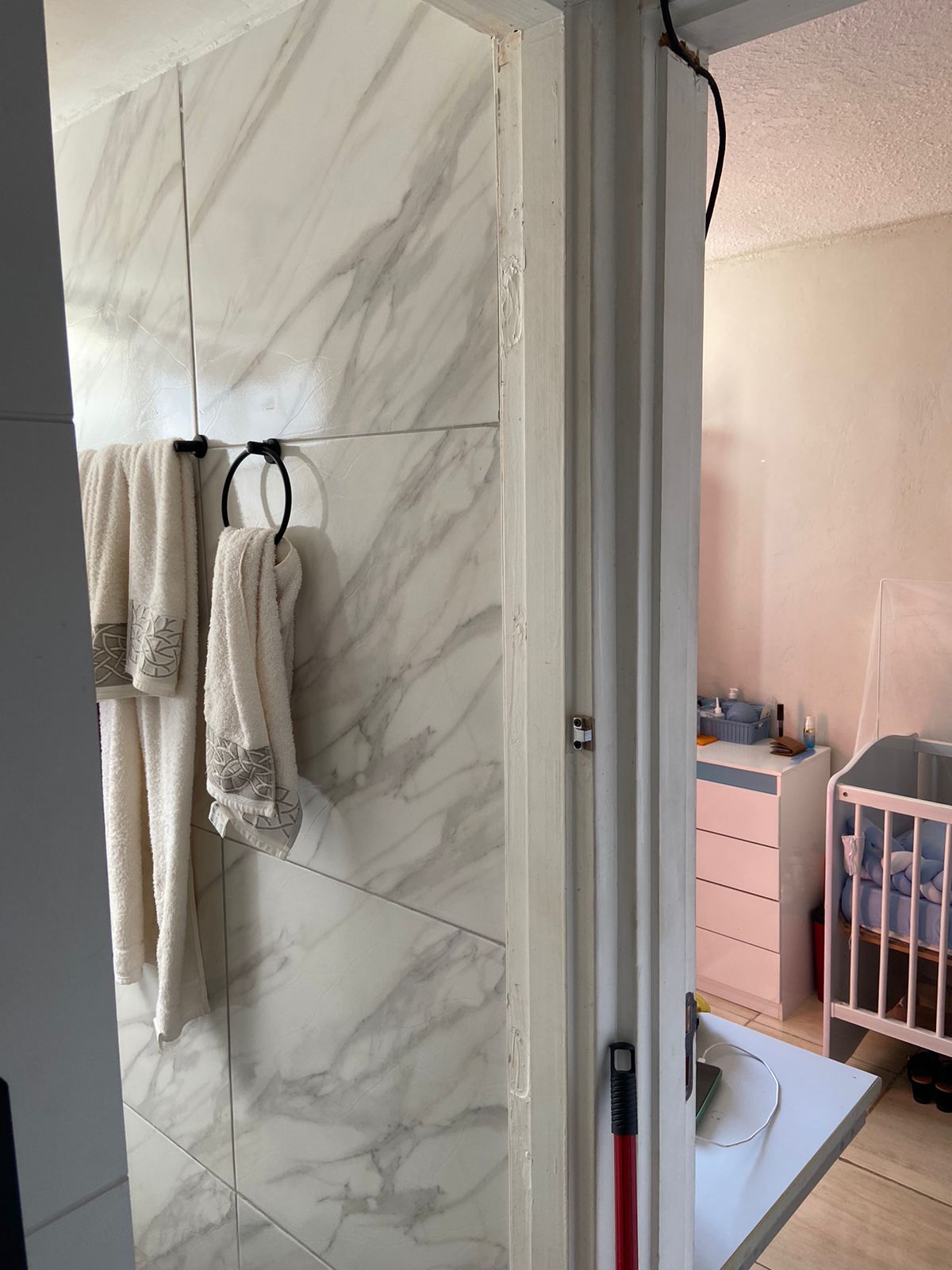 Apartamento - 2 Dormitórios - Condomínio Nova Zelândia Il - Jardim Petrópolis - Cotia - SP