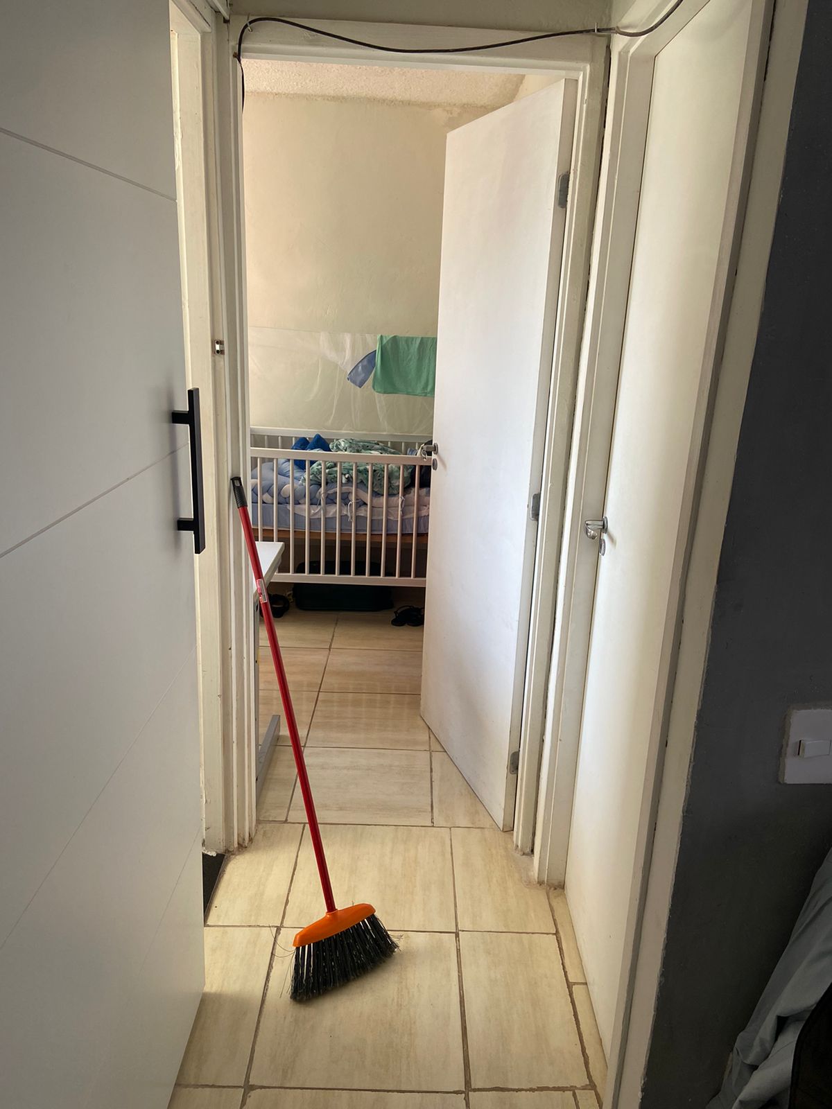 Apartamento - 2 Dormitórios - Condomínio Nova Zelândia Il - Jardim Petrópolis - Cotia - SP
