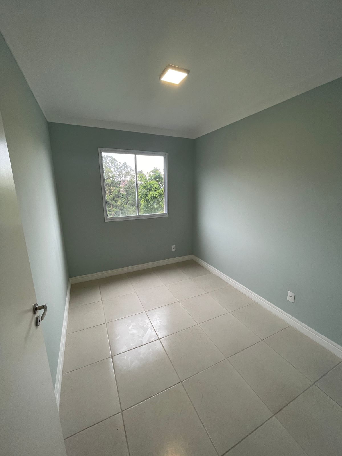 APARTAMENTO - 02 DORM - COND. RESERVA DAS AVES - COTIA/SP