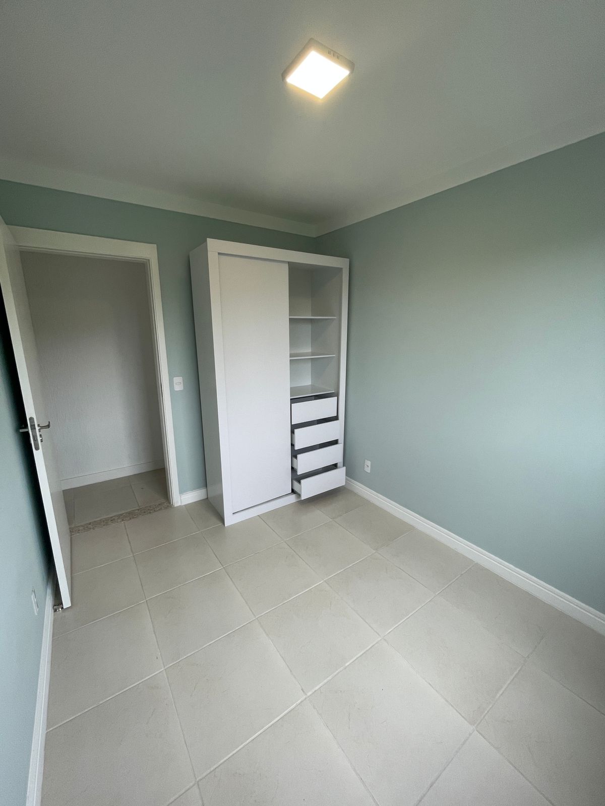 APARTAMENTO - 02 DORM - COND. RESERVA DAS AVES - COTIA/SP