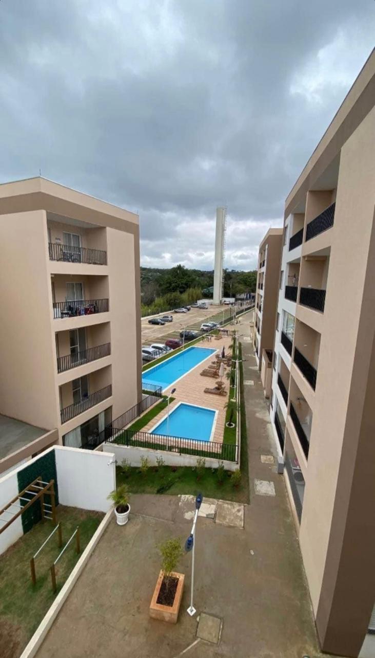 Apartamento com 02 Dormitorios - Condomínio Residencial Mônaco - Jardim da Glória - Cotia- SP