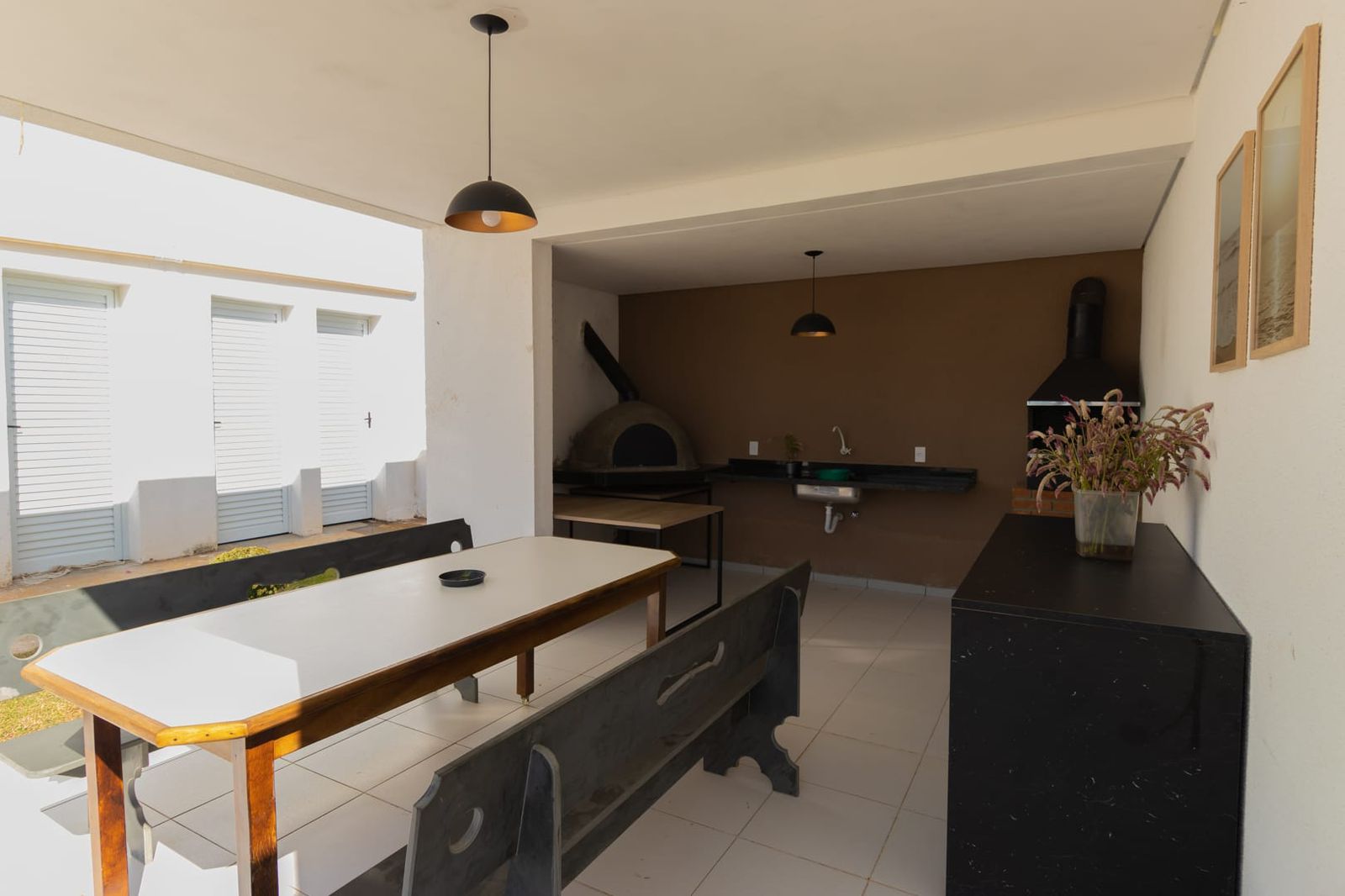 Apartamento com 02 Dormitorios - Condomínio Residencial Mônaco - Jardim da Glória - Cotia- SP
