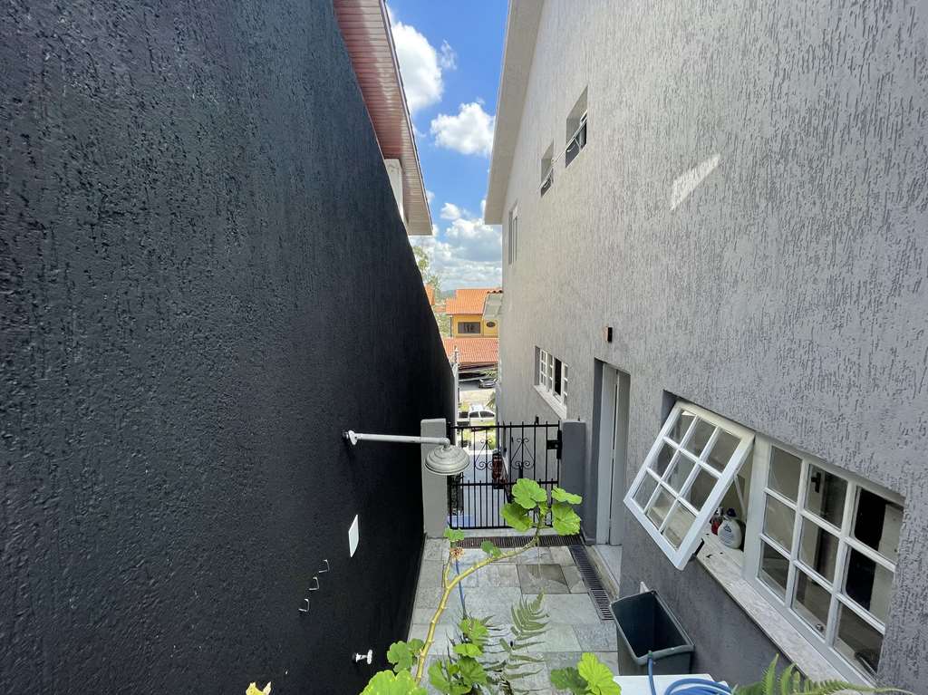 Casa - 05 dorms - Cond. São Paulo II - Cotia/SP