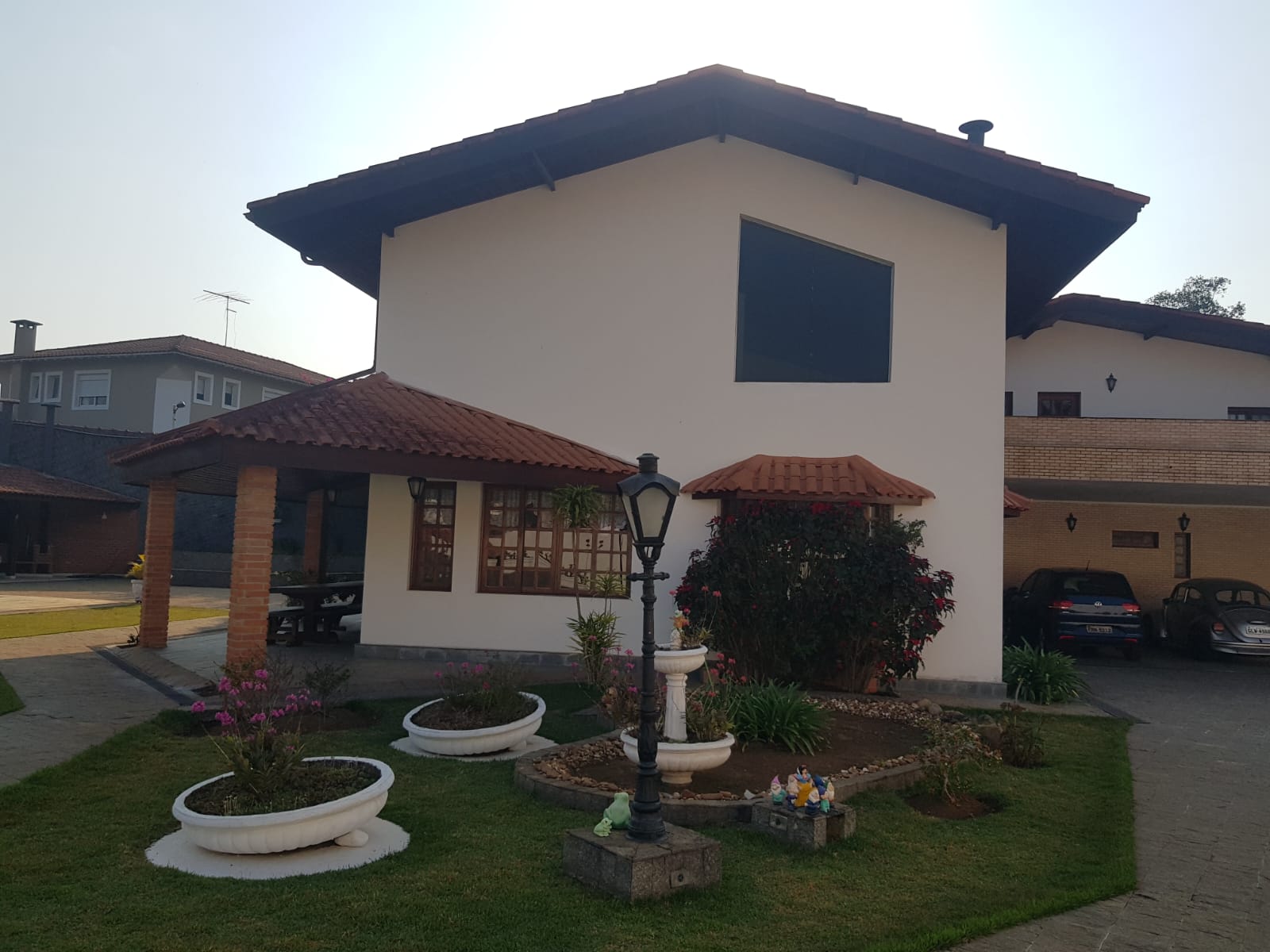 CASA - 04 SUÍTES - COND. GRANJA VIANA 2 - COTIA/SP