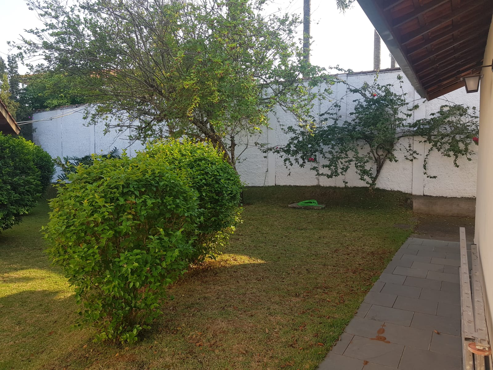 CASA - 04 SUÍTES - COND. GRANJA VIANA 2 - COTIA/SP