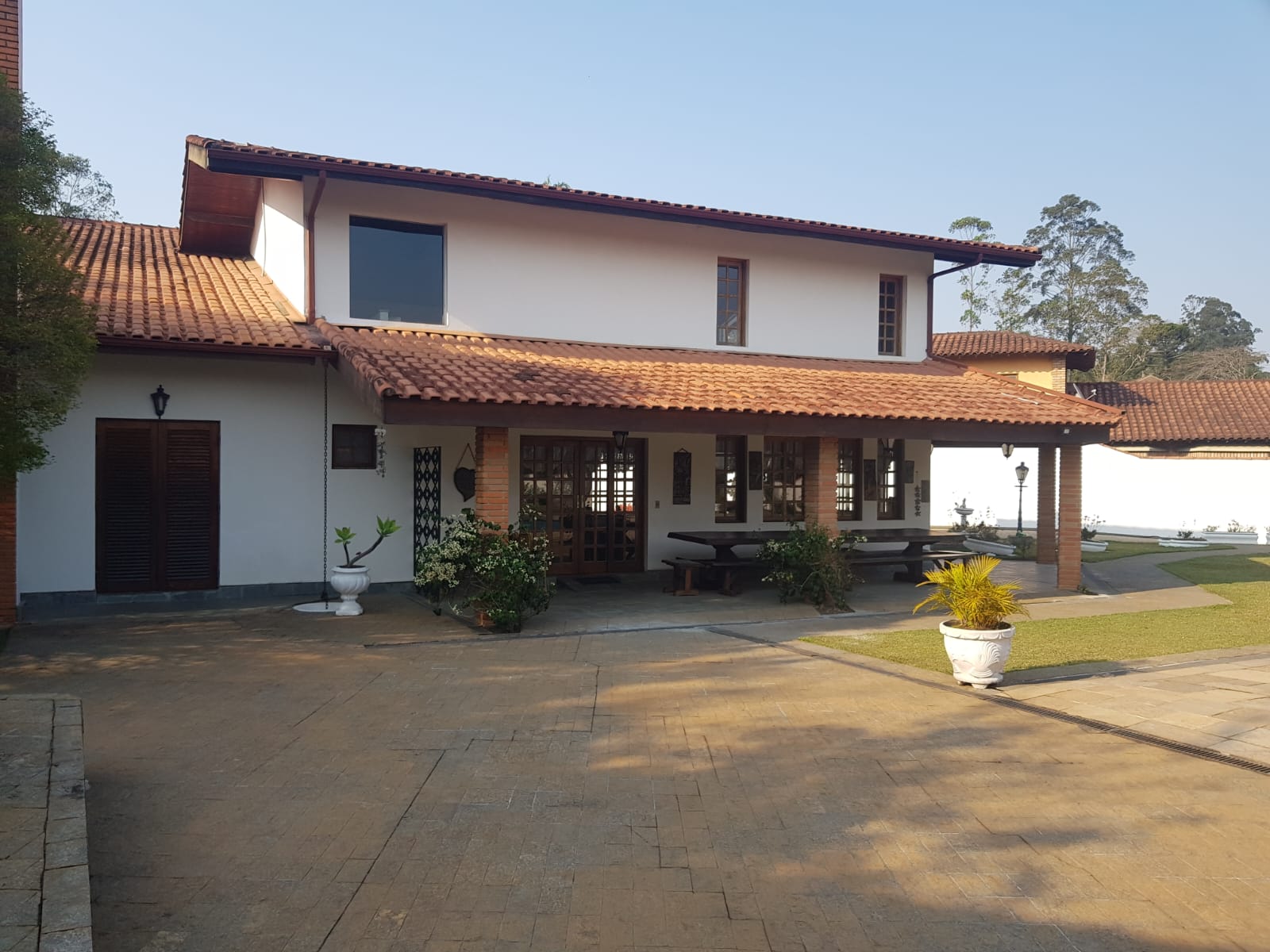 CASA - 04 SUÍTES - COND. GRANJA VIANA 2 - COTIA/SP