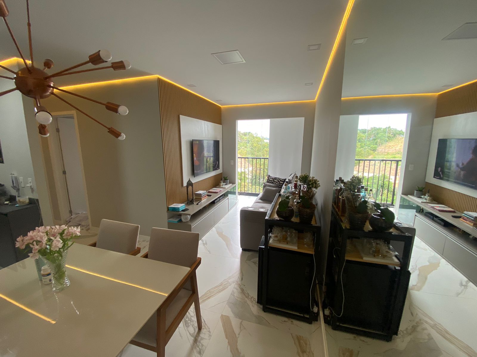 Apartamento com 2 Dormitórios - Condomínio Mirante Normandia - Jardim Pioneiro - Cotia / SP